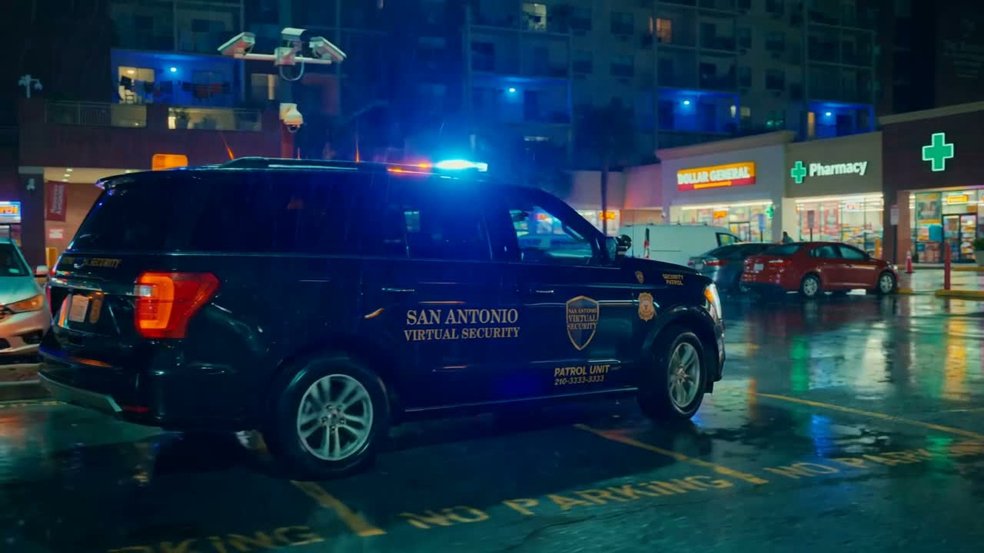SAVS patrol vehicle at a retail property